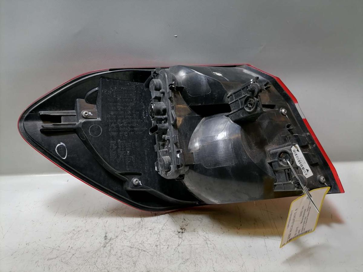 BMW 2er Active Tourer F45 original R&uuml;cklicht R&uuml;ckleuchte Schlussleuchte rechts au&szlig;en Bj.2018